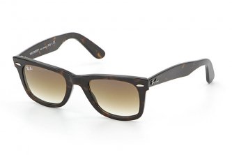 Ray-Ban Wayfarer (68 ��.)