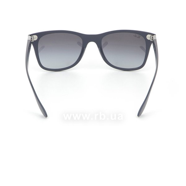 Sunglasses Ray-Ban Liteforce Wayfarer RB4195-6331-8G Matt Dark Blue | Grey Gradient, view from back