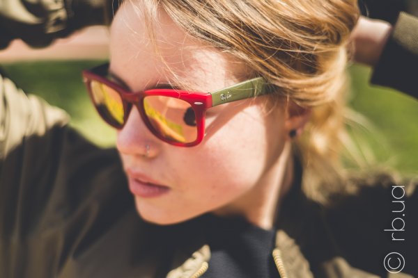 Ray-Ban Folding Wayfarer RB4105 6050/Z2   8