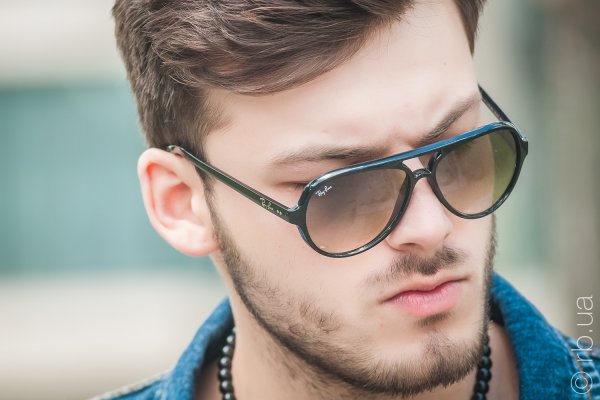 Ray-Ban Cats 5000 RB4125 601/32 on people 3