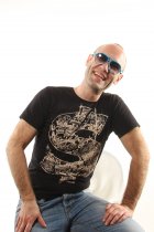 Ray-Ban Cats 5000 RB4125 755/3F on people 7