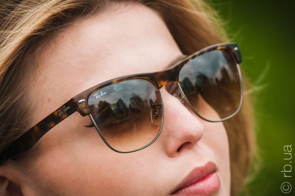 Ray-Ban Oversized Clubmaster RB4175 878/51   10