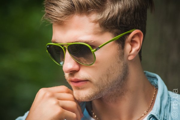 Ray-Ban Liteforce Aviator RB4180 6086/8E on people 2
