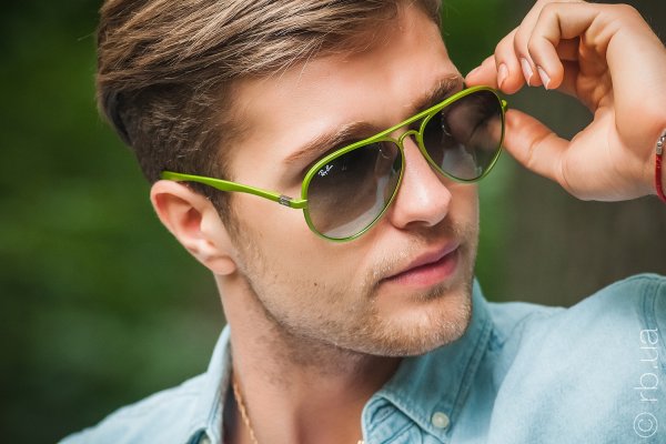 Ray-Ban Liteforce Aviator RB4180 6086/8E on people 3