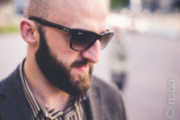 Ray-Ban Highstreet RB4181 710/51 on people 2