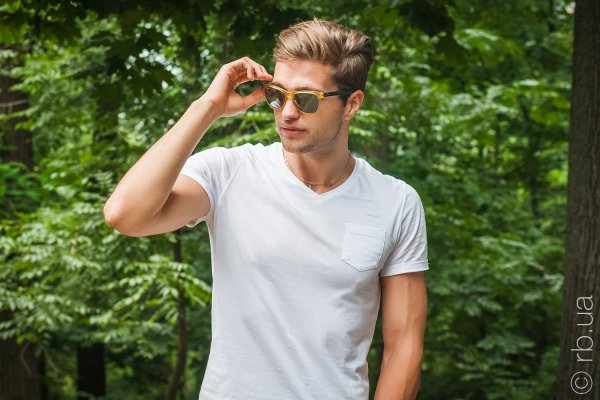 Ray-Ban Highstreet RB4184 6043/40 on people 1