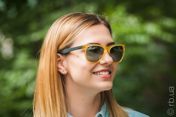 Ray-Ban Highstreet RB4184 6043/40 on people 6