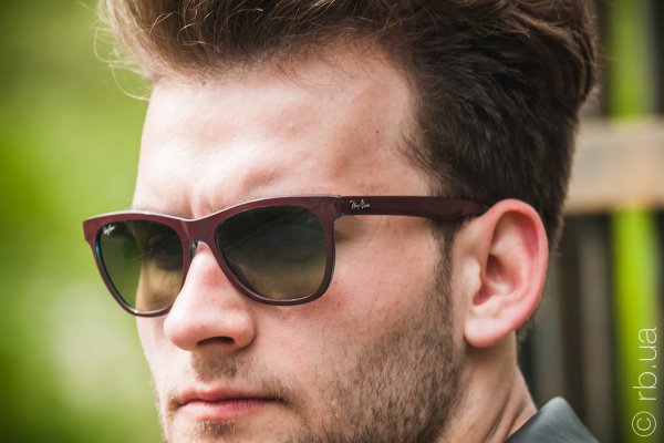 Ray-Ban Highstreet RB4184 6114/3M on people 10
