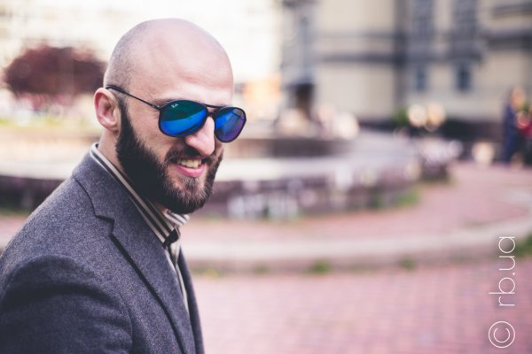 Ray-Ban Alex RB4201 622/55 on people 2