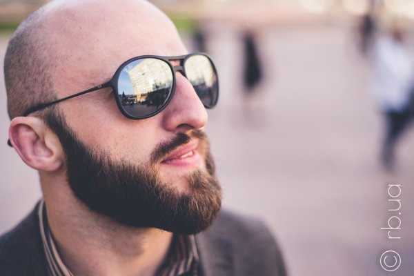 Ray-Ban Alex RB4201 622/6G on people 6