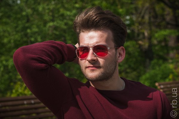 Ray-Ban Alex RB4201 6293/C8 on people 9