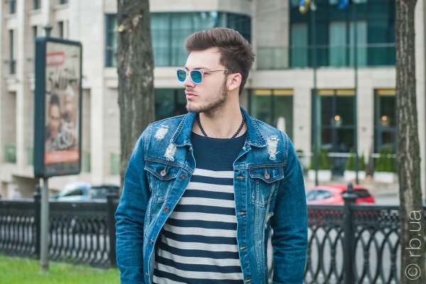 Ray-Ban Wayfarer LightRay RB4210 646/55   5