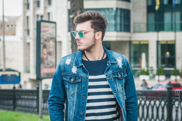 Ray-Ban Wayfarer LightRay RB4210 646/55   6