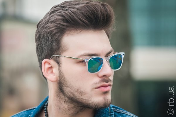 Ray-Ban Wayfarer LightRay RB4210 646/55   7