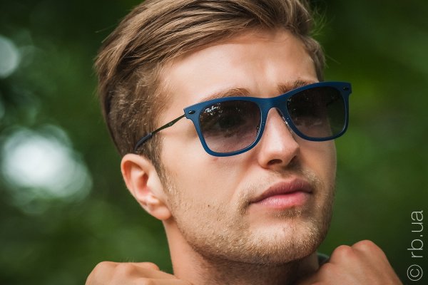 Ray-Ban Wayfarer LightRay RB4210 895/8G   2