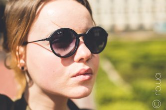 RB4222 622/8G Ray-Ban Youngster Round