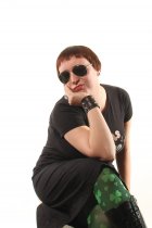 Ray-Ban Aviator Carbon Fibre RB8307 001 on people 2