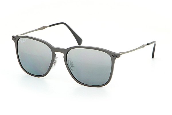 RB8353 6352/82 Ray-Ban Graphene