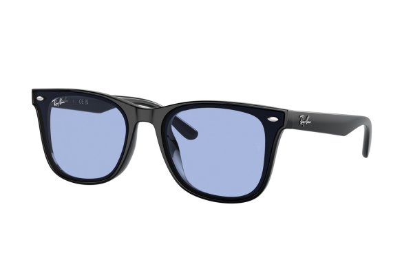   Ray-Ban Wayfarer Youngster RB4420-601-80 Black | Light Blue